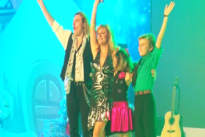 Tribute to Abba Family Band